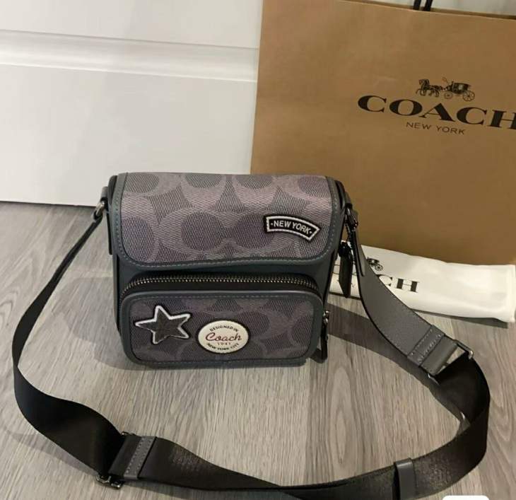 Picture of Coach Handbags _SKUfw240125282fw